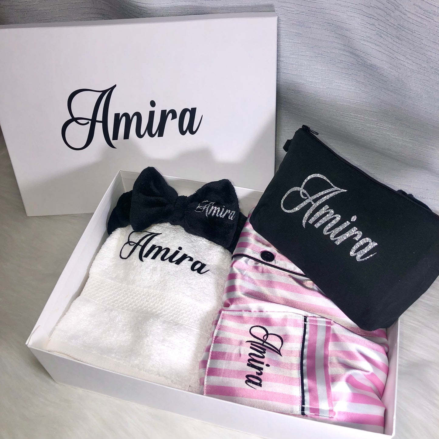 Box AMIRA